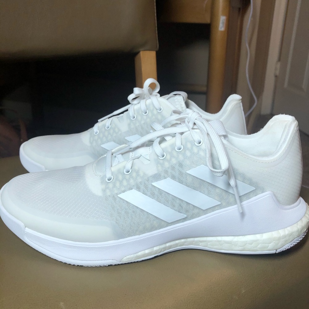 crazyflight mid volleyball shoes size 9.5